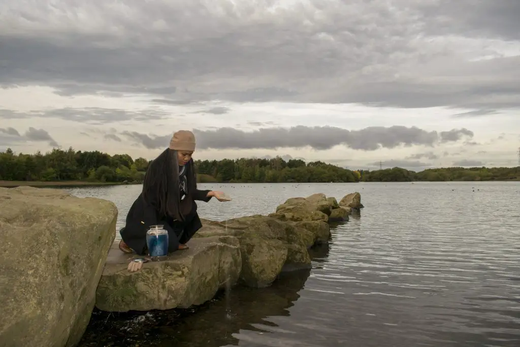 Scattering ashes after aquamation