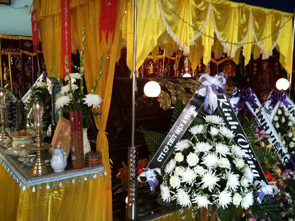 Vietnamese funeral flowers