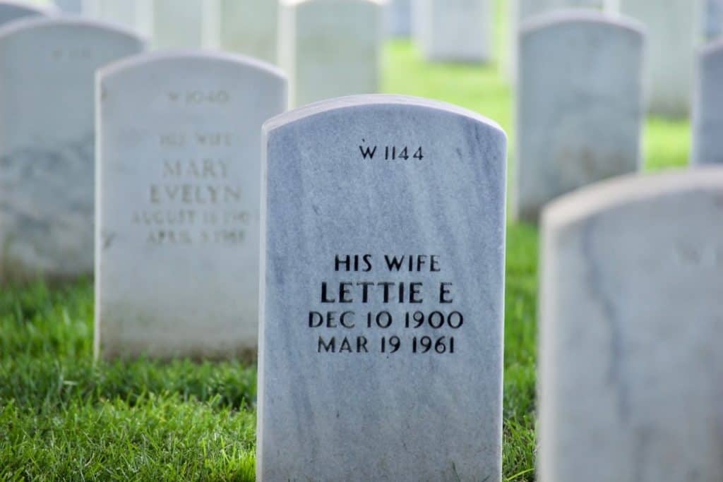 Add wording to existing headstone