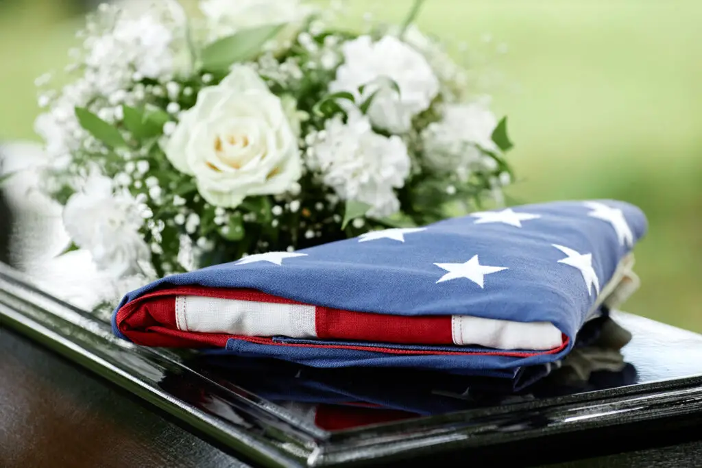 Do all veterans get a flag on their casket?